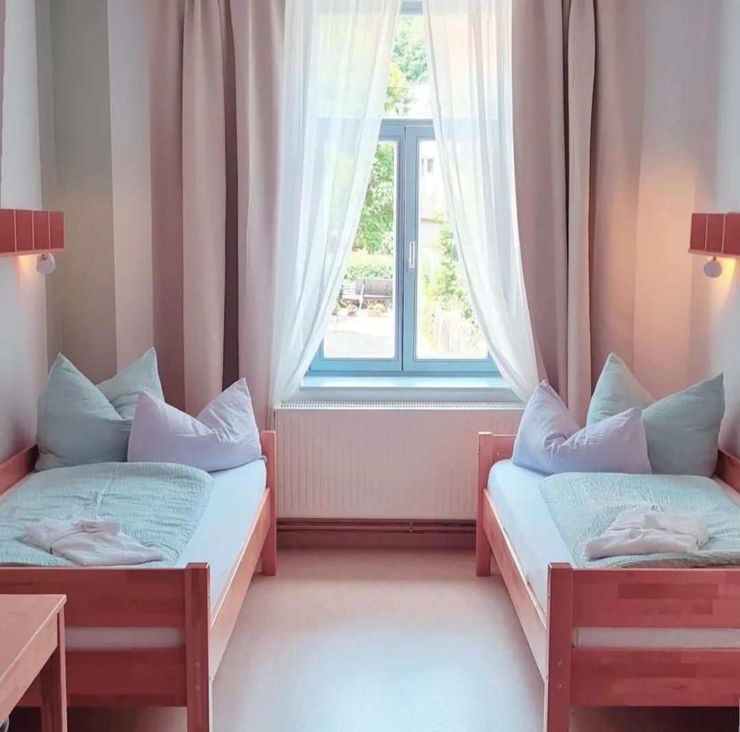Pension Schul Inn รูห์ลา ภายนอก รูปภาพ